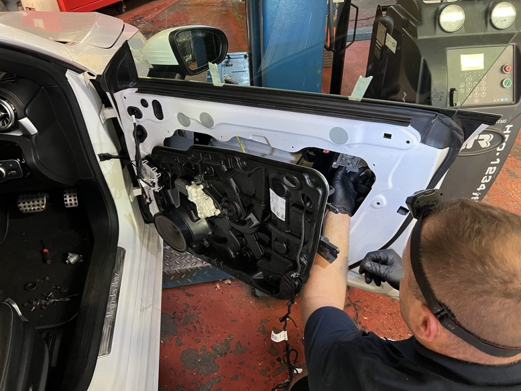 Mercedes CLA Lock Replacement