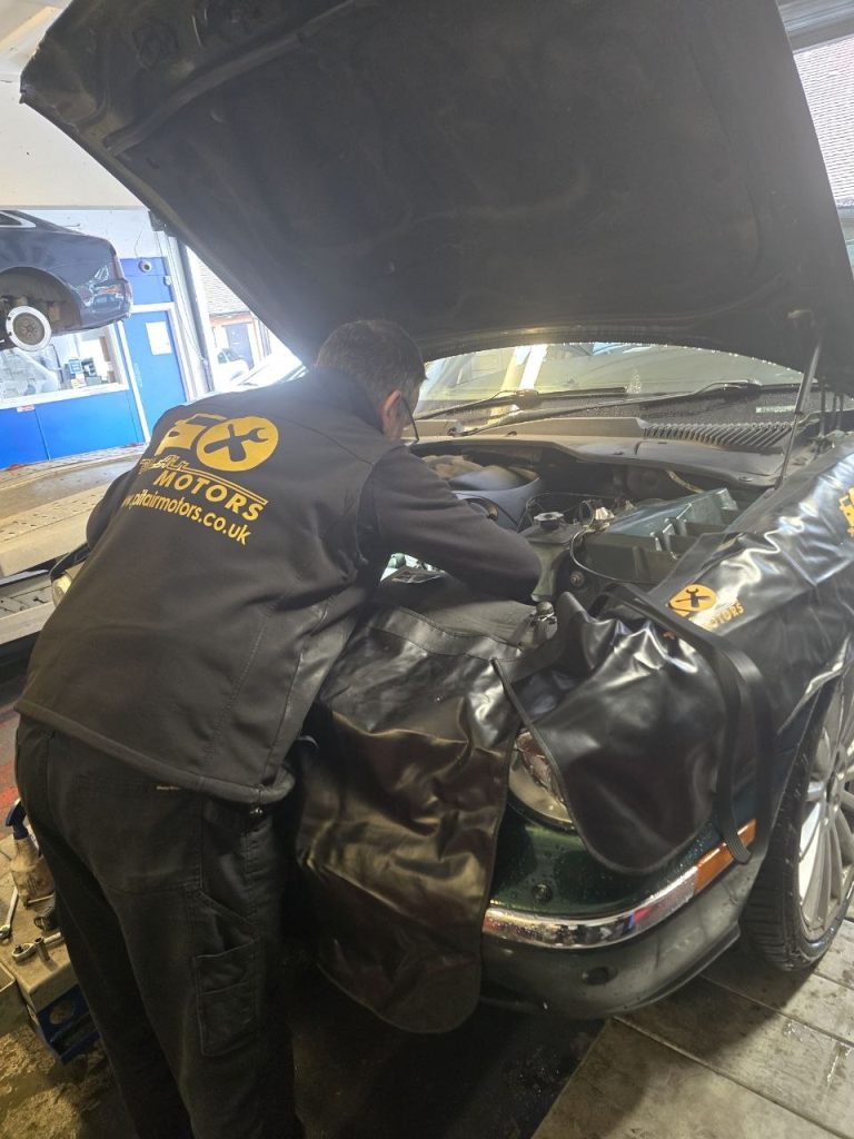 Jaguar S-Type Drive Belt Tensioner Replacement