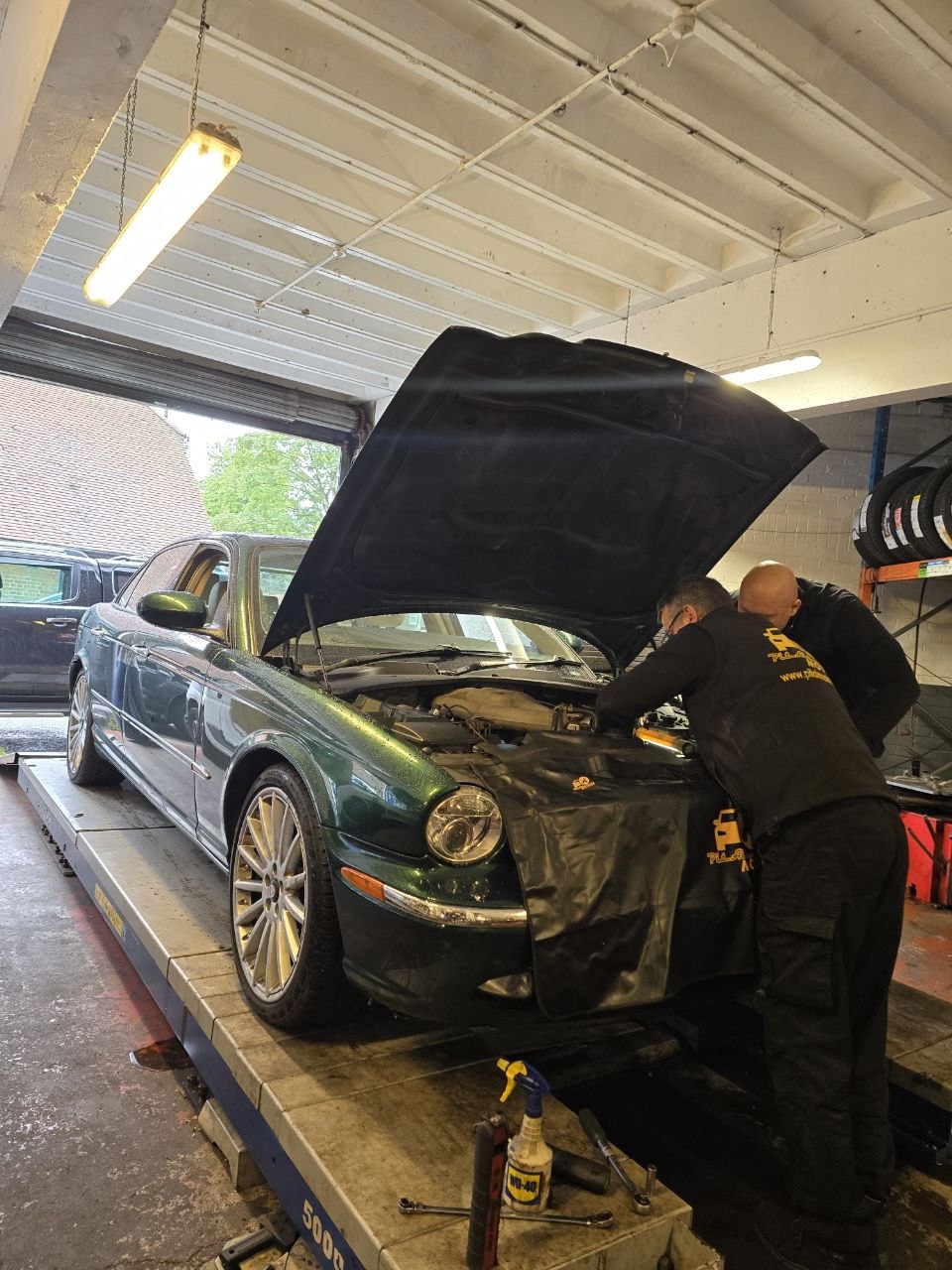 Jaguar S-Type Drive Belt Tensioner Replacement