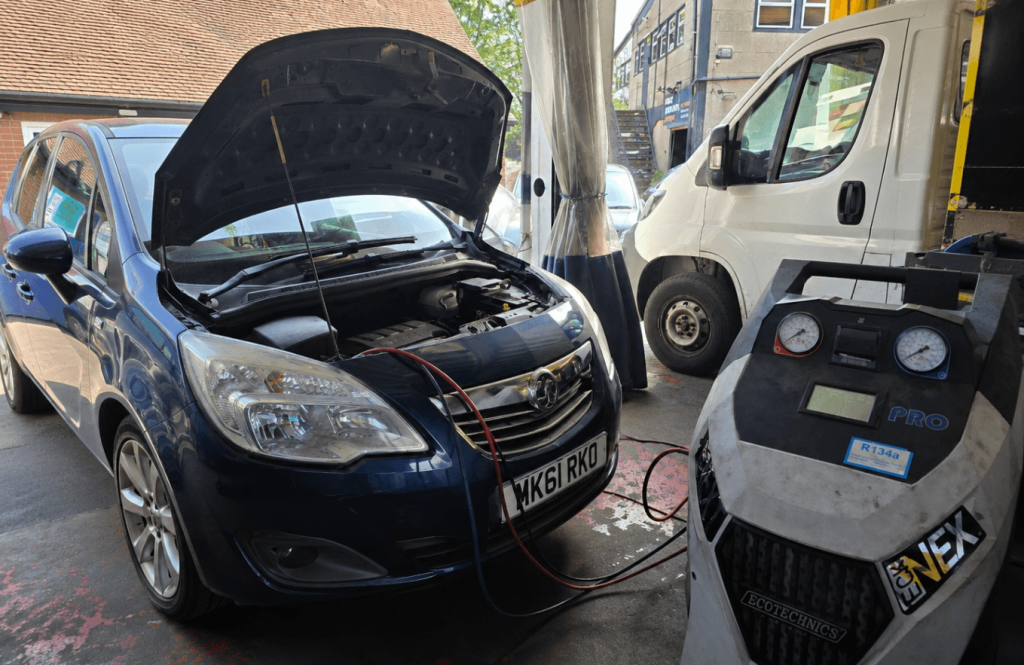 AC regas Croydon