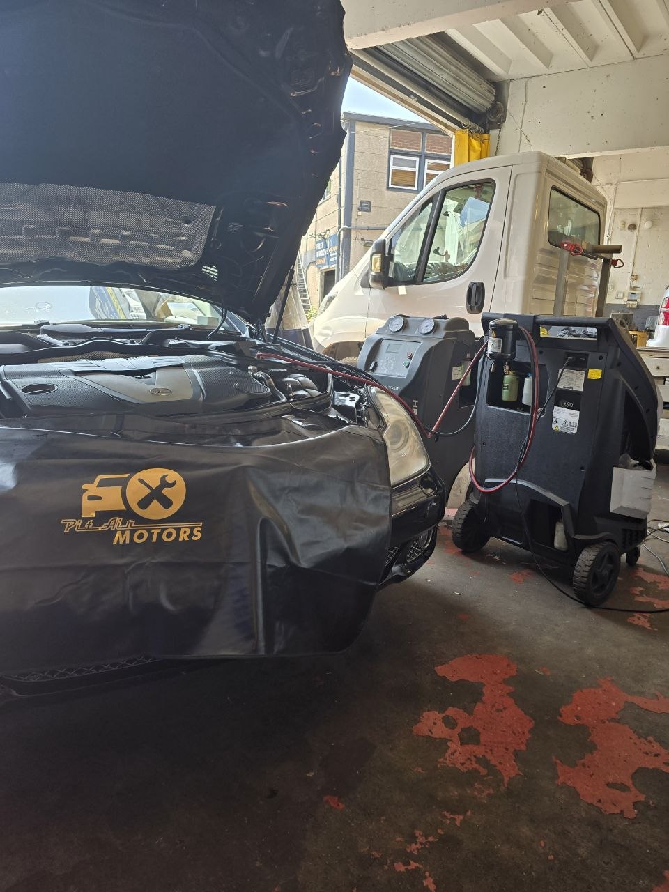 Mercedes CLS320 AC Regas