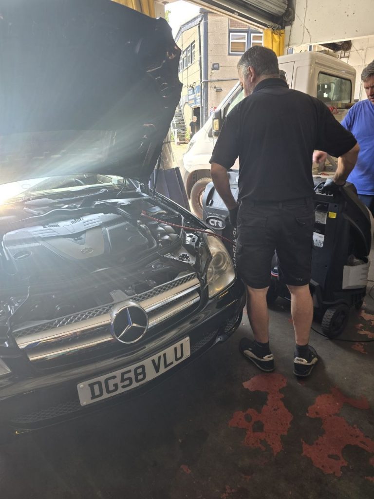 Mercedes Air Conditioning Regas